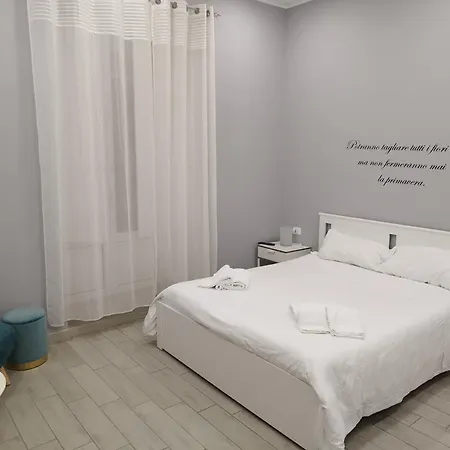 بيت ضيافة Eleonora's نابولي